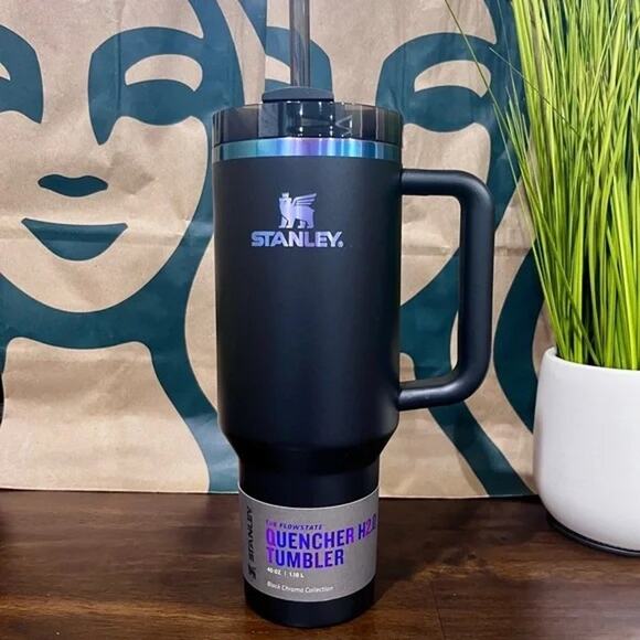 Stanley Halloween The Black Chroma Quencher H2.0 FlowState Tumbler 40 OZ Limited - Picture 1 of 8